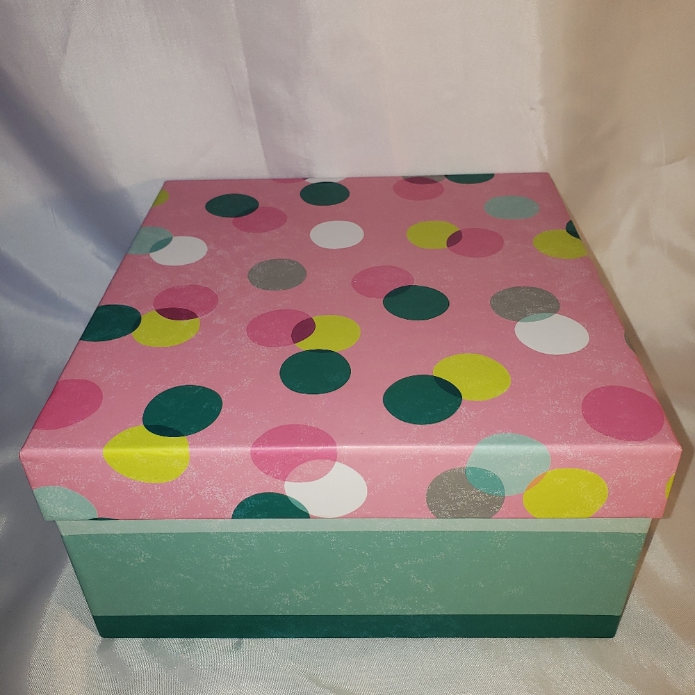 Spritz Pink Pokadot Gift Box